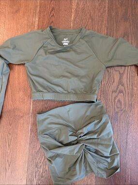 Aggie Olive Green Active Crop Top and Ruched Skirt Set
